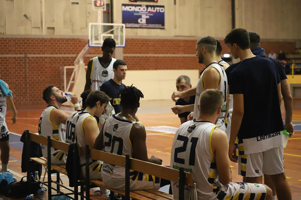 Basketball Lamezia sconfitto in casa del Marigliano