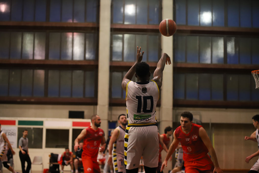  Sconfitta del Basketball Lamezia contro il Rende