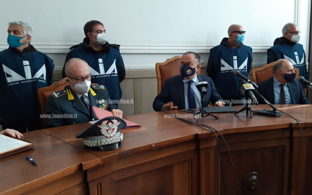 Parte degli atti dell'inchiesta "Basso Profilo" potrebbero essere trasmessi a Reggio