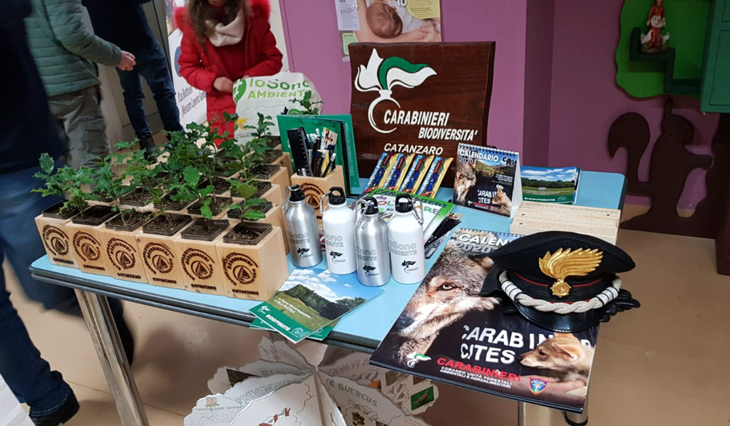 Lamezia, ritorna la "Befana della biodiversità 2022" dei carabinieri per piccoli degenti del reparto di pediatria dell’ospedale
