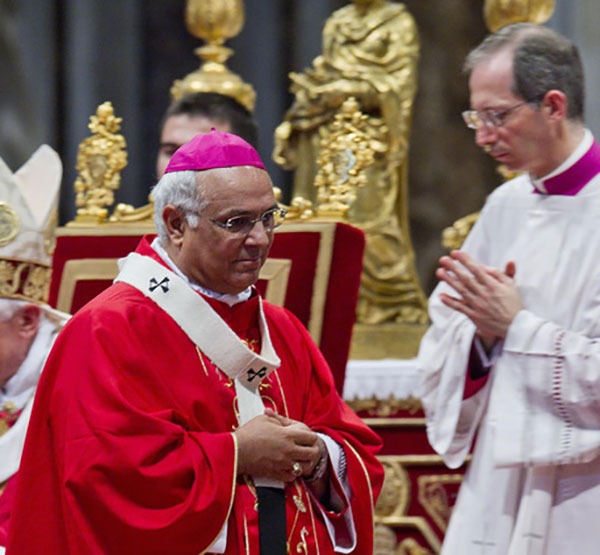 Arcivescovo di Catanzaro annuncia apertura della porta Santa