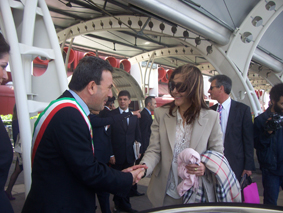 Lamezia: Ingrid Betancourt, la pacifista colombiana, accolta dal sindaco Speranza
