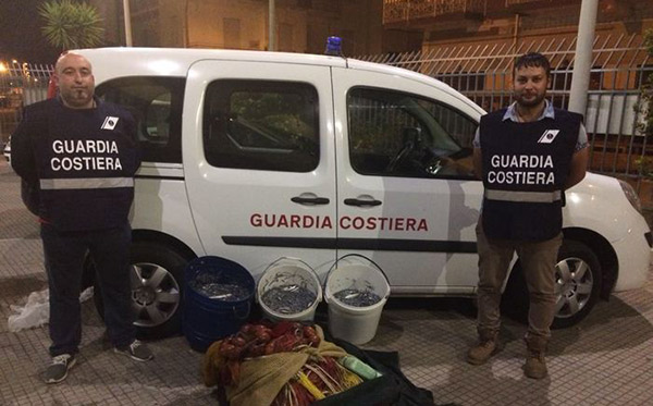 Trovato con 73 kg bianchetto sotto misura, una multa a Squillace