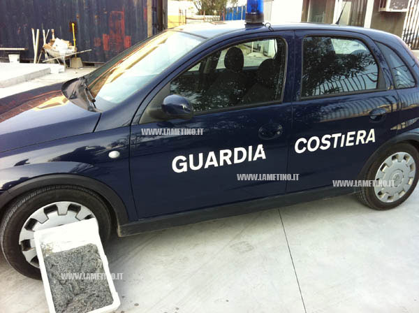 Lamezia: La Guardia Costiera sequestra barca e 30 kg di bianchetto