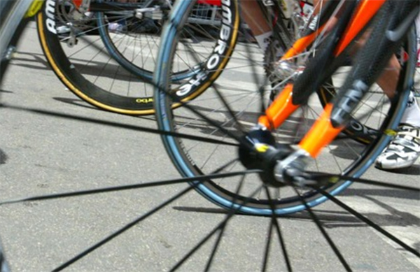 Malore in bici, perde la vita ciclista 64enne nel Crotonese
