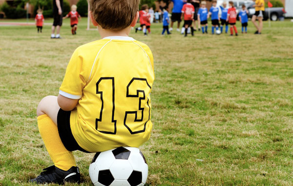 Padre bambino down denuncia scuola calcio a Praia a Mare: “Escluso perchè deve stare con bimbi come lui”