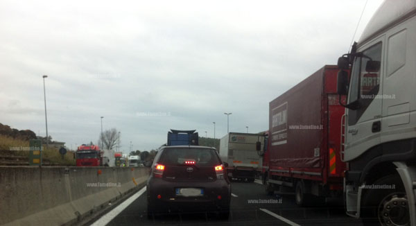  Trasporti: Blocchi Tir in tutta la Calabria