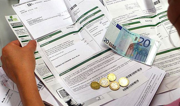 Dal primo aprile in calo le tariffe di gas e luce