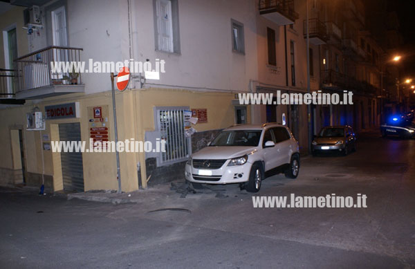 Lamezia: Bomba esplode nella notte