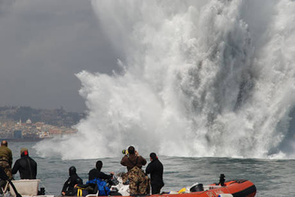 Calabria: Fatto brillare in mare Crotone residuato bellico