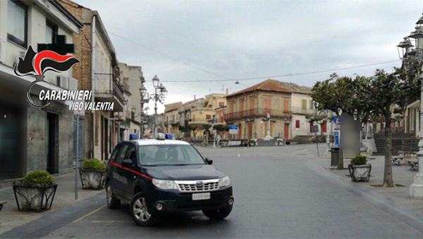 Vendeva bombole di gas senza autorizzazione nella piazza di Stefanaconi, arrestato 71enne