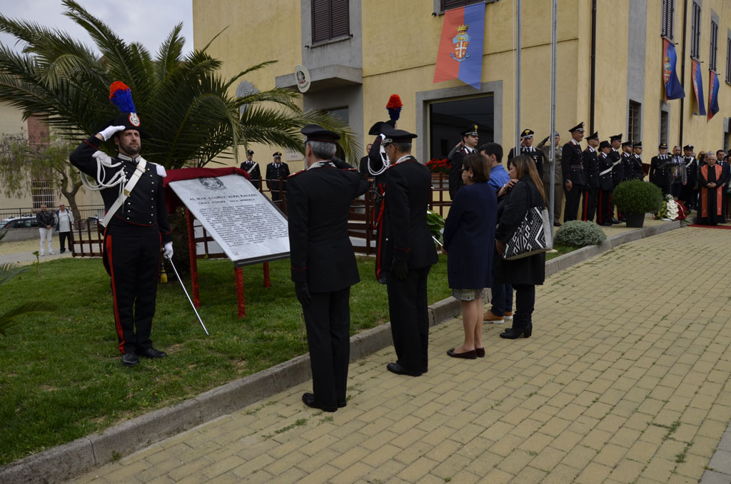 Cerimonia di intitolazione della caserma dei carabinieri a Borgia