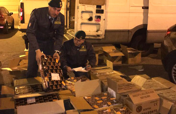 Sequestrati 7 quintali fuochi pirotecnici, un arresto nel reggino