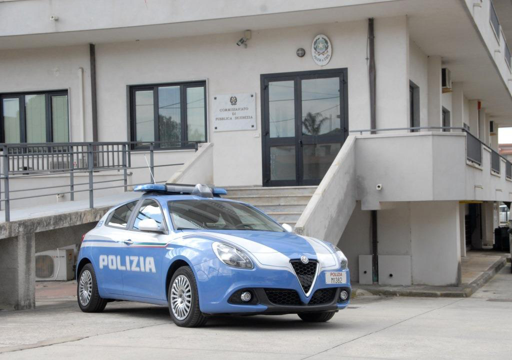 Rinchiude in una stanza donna disabile: arrestato 45enne a Bovalino