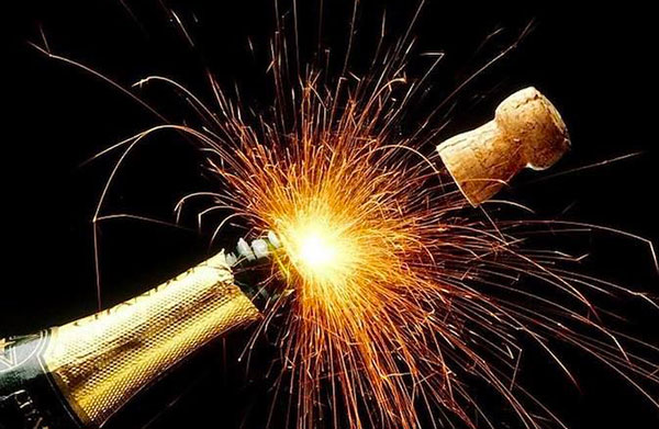 Capodanno in Calabria: ecco gli appuntamenti tra musica e tuffi in mare per festeggiare il 2018