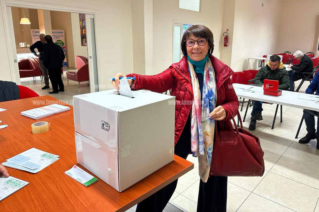 bruni7c-a89c-cba51090c6ac_0a2c7.jpg