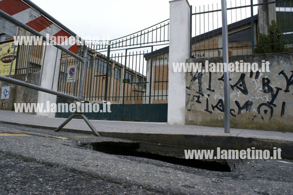 buca-viale-primo-maggio-bis.jpg