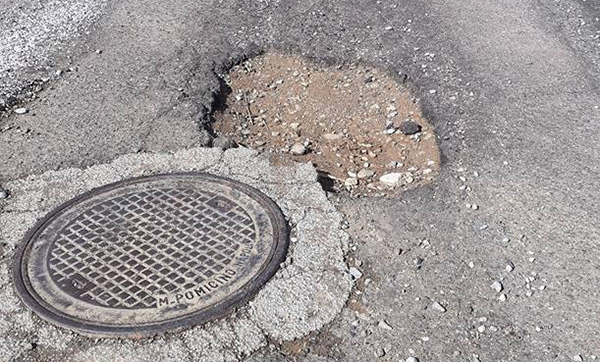 Lamezia, associazione Quartiere Capizzaglie: "Immediati interventi per buche in città o presenteremo denuncia in Procura"
