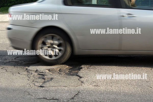 Lamezia: Adiconsum chiede miglioramento manto stradale su strade urbane ed extraurbane