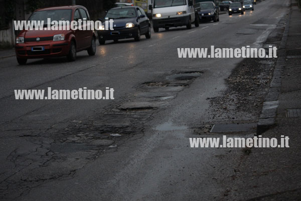 buche-via-marconi-marzo-2013-bis.jpg