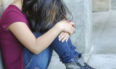 Molestavano compagna con problemi psichici, denunciati 3 ragazzi nel cosentino