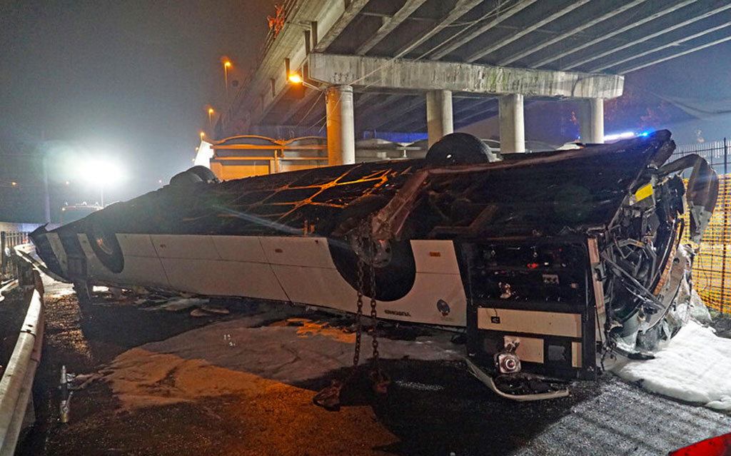 bus-cavalcaviaf65acfe8f_4f12f.jpg