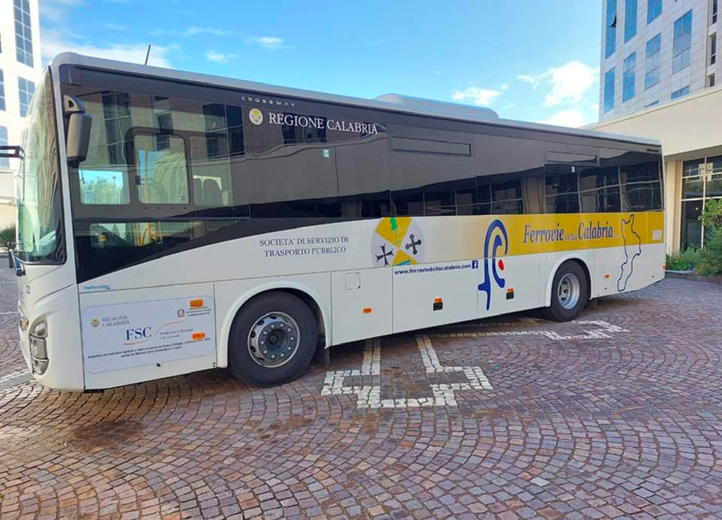 bus-regione-calabria_f4979.jpg