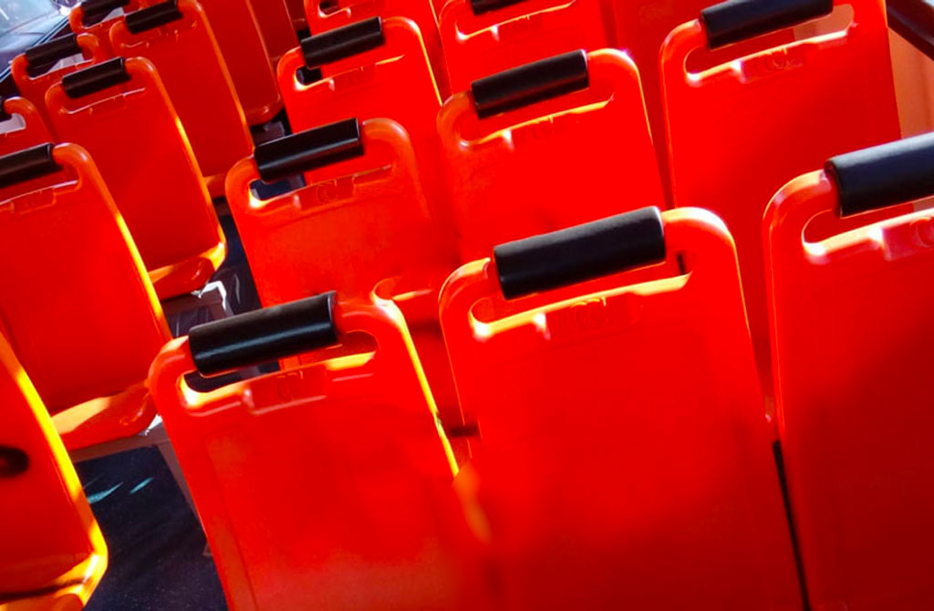 Trasporto pubblico locale e scuola: sui bus distanziamento di un metro e mascherina
