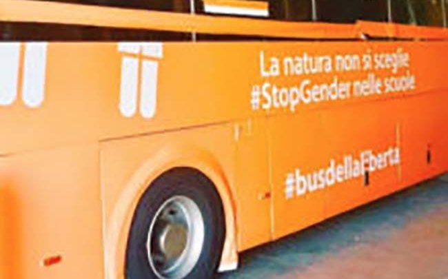 Partirà da Reggio Calabria e percorrerà 11 città italiane il bus no-gender