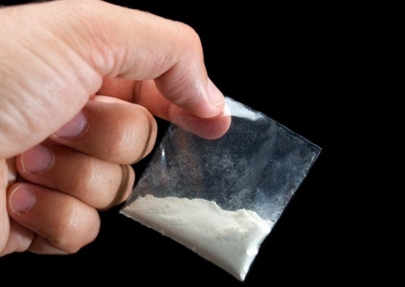 Evade dai domiciliari per comprare cocaina, arrestato 31enne a Cosenza