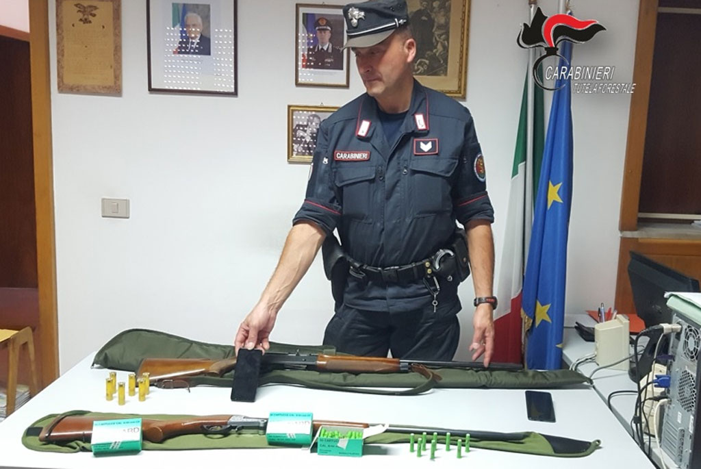 Controlli sulla caccia nel lametino: 12 denunce, sequestrati fucili e uccelli abbattuti illecitamente
