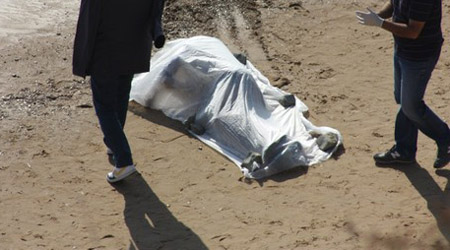 Calabria: Donna trovata morta in spiaggia