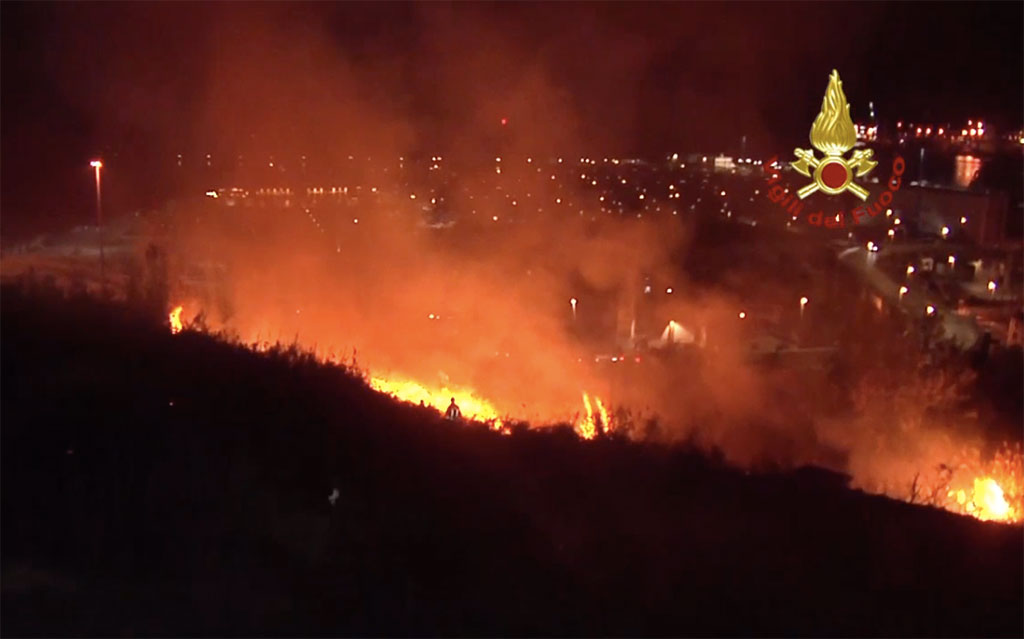 Nuova ondata di calore in Calabria, nel weekend allerta rossa sul fronte incendi