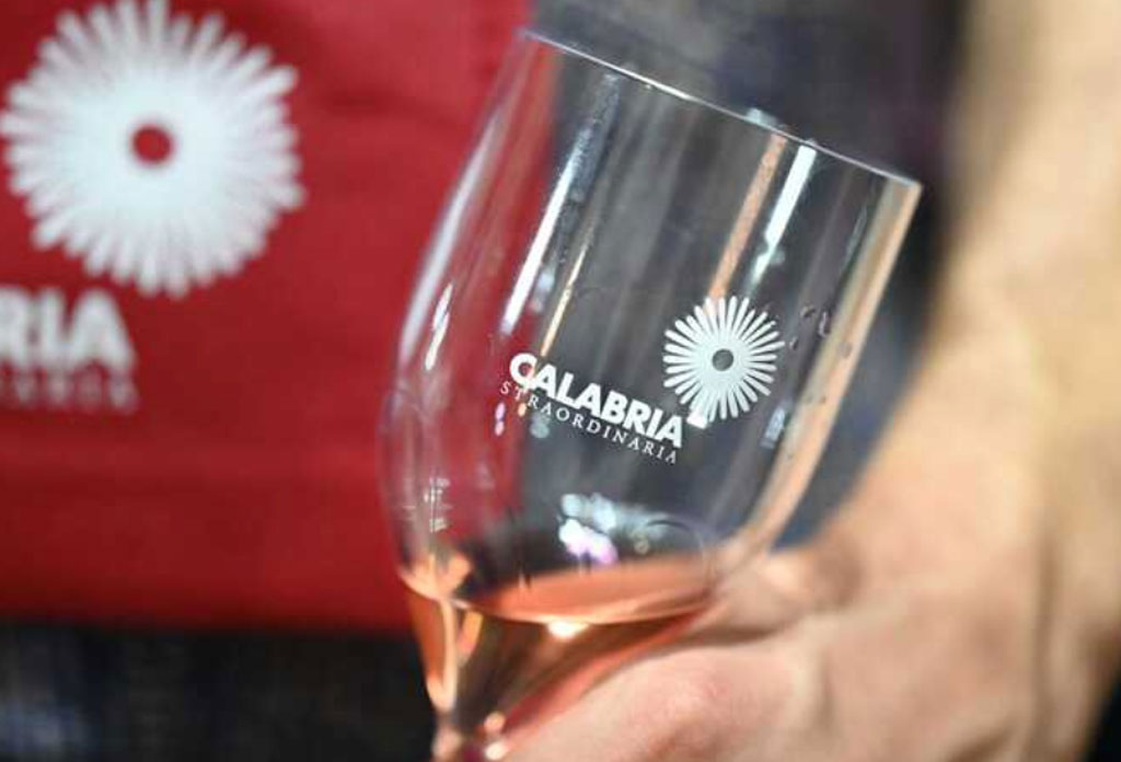 calabria-s-2025-07-19-alle-17.27.38_ab35b.jpg