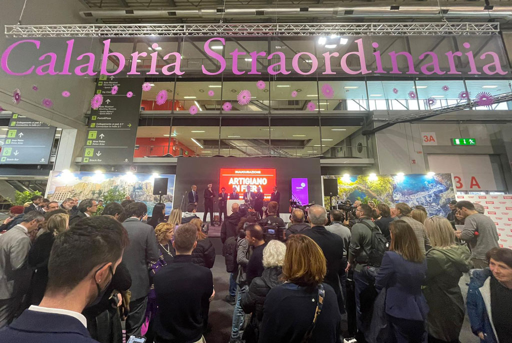 Assessore Varì ha inaugurato a Milano "Artigiano in Fiera": Calabria protagonista