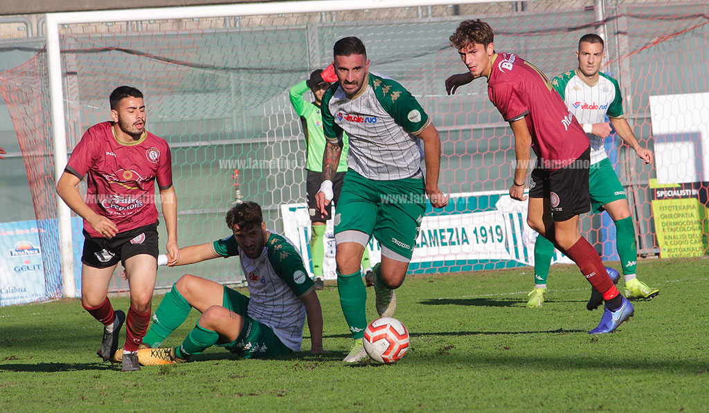 La Vigor Lamezia Calcio 1919 batte 3-1 in rimonta la Bovalinese e aggancia il quarto posto
