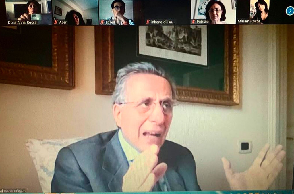 Lamezia, "Disinformazione ai tempi del coronavirus": video conferenza del professore Caligiuri con studenti del 'Galilei'