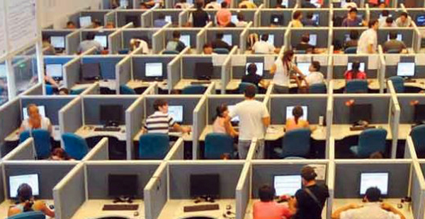 Caparrotta (Uil-Com): call center, salvati centinaia di posti di lavoro 