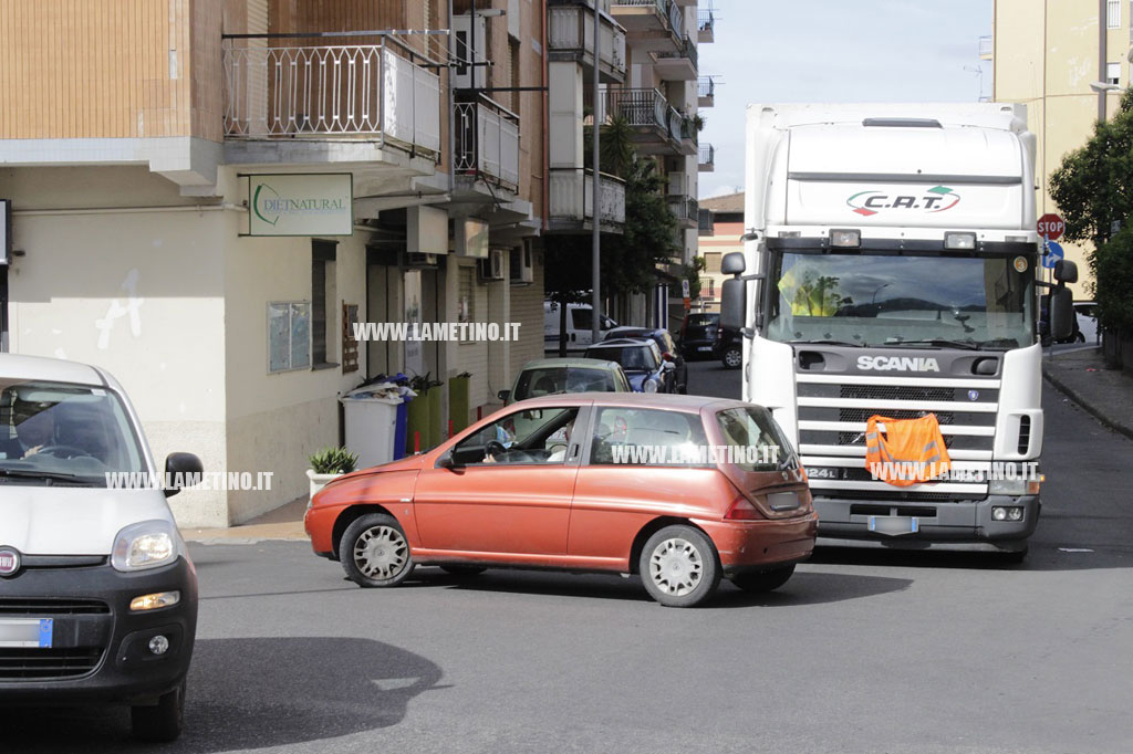 camion-via-ferlaino.jpg