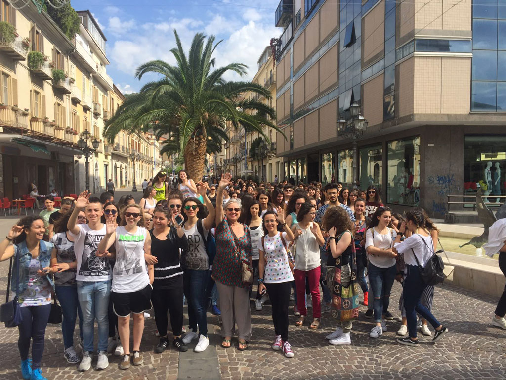 Lamezia, studenti liceo Campanella in visita alla mostra di Nik Spatari a Samarcanda