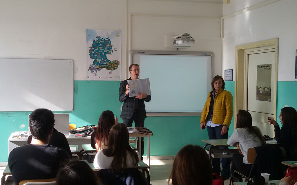 Lamezia: liceo Campanella, a scuola di creatività con l'illustratore svizzero Pfister