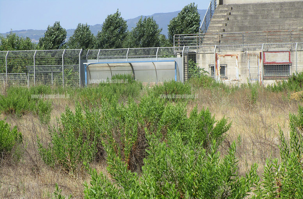 campo-fronti-portab933f_a092f.jpg