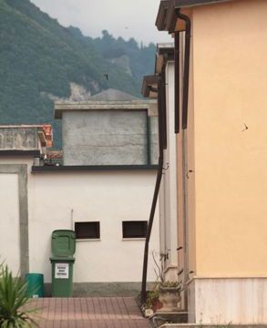Lamezia, tornano in azione i ladri di canalette: questa volta è toccato al cimitero di via delle Terme