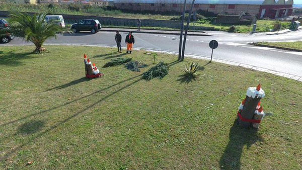 Lamezia, rotatorie addobbate in attesa del Natale