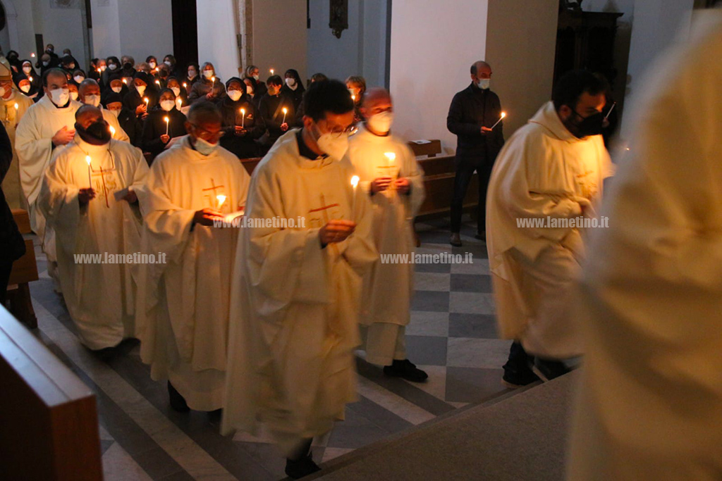 candelora-4_556e1.jpg