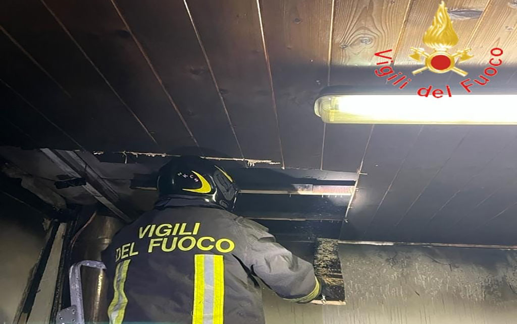 Incendio in abitazione ad Acconia di Curinga, paura ma nessun ferito
