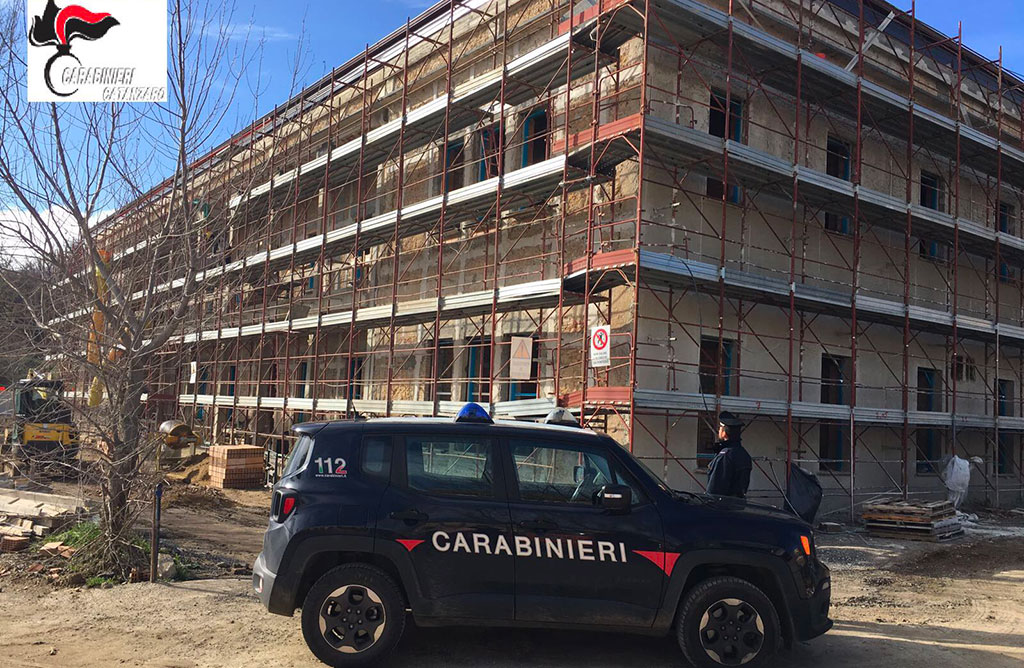 Controlli nei cantieri a Girifalco: segnalati 4 lavoratori irregolari, sanzioni e sospensione attività