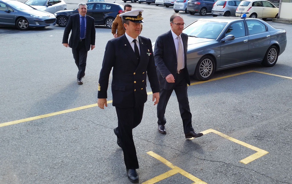 Prefetto di Vibo Valentia in visita alla Capitaneria di Porto