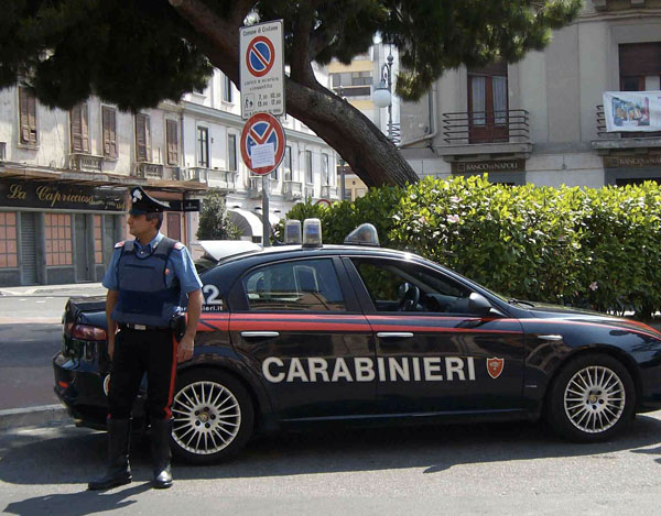 Calabria: Scippa donna ma viene arrestato
