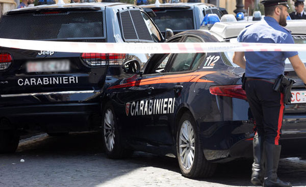 carabiieri98d7484deb7e_1f57f.jpg